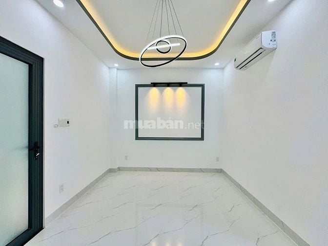 Nhà 3 lầu thiết kế cổ điển HXH Nguyễn Văn Nghi,p1,Q.Gò Vấp