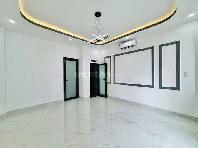 Nhà 3 lầu thiết kế cổ điển HXH Nguyễn Văn Nghi,p1,Q.Gò Vấp
