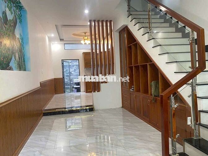 NHÀ 3 LẦU - TRỤC CHÍNH, KDC HÀNG BÀNG