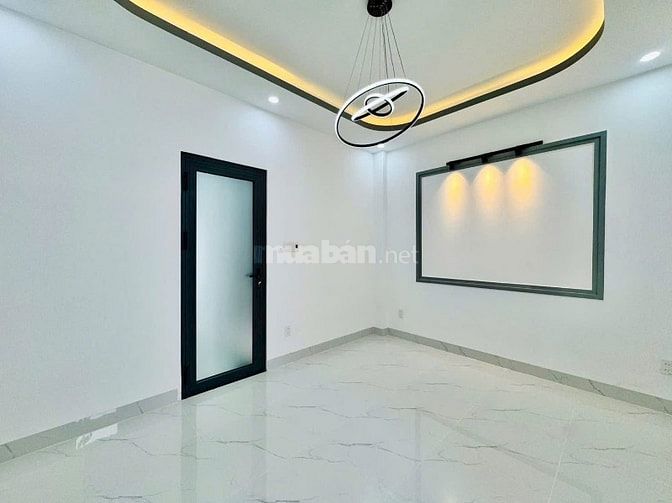 Nhà 3 lầu thiết kế cổ điển HXH Nguyễn Văn Nghi,p1,Q.Gò Vấp