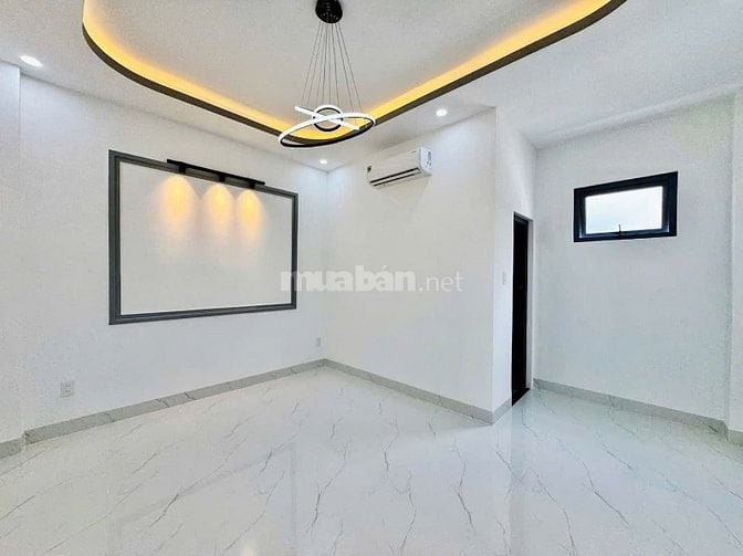 Nhà 3 lầu thiết kế cổ điển HXH Nguyễn Văn Nghi,p1,Q.Gò Vấp