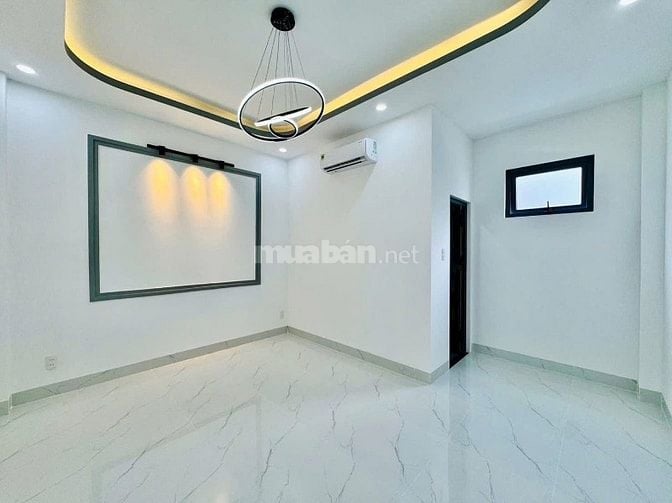Nhà 3 lầu thiết kế cổ điển HXH Nguyễn Văn Nghi,p1,Q.Gò Vấp