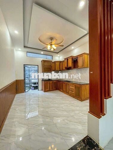 NHÀ 3 LẦU - TRỤC CHÍNH, KDC HÀNG BÀNG