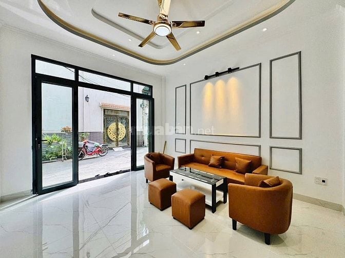 Nhà 3 lầu thiết kế cổ điển HXH Nguyễn Văn Nghi,p1,Q.Gò Vấp
