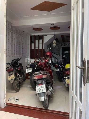 Nhà 48m2 đúc thật 2 lầu 4pn hẻm 4m đường Gò Xoài, BHH A, Q. Bình Tân