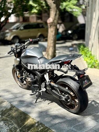 Honda CB650R 2023