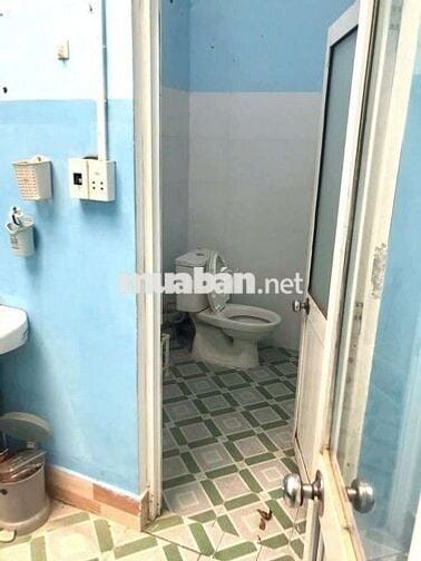 Cho thuê nhà  ở hoặc làm kho gần TTYT Dĩ An