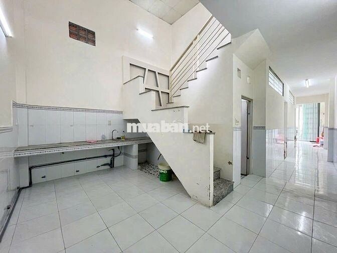 Rất ngộp cần gấp bán căn nhà 1 lầu Bà Điểm 4,Hóc Môn , 670Tr, Sổ Riêng