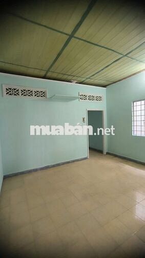 CHO THUÊ NHÀ NGUYÊN CĂN, 2 phòng ngủ, tiếp giáp mặt đường Bùi Thị Xuân