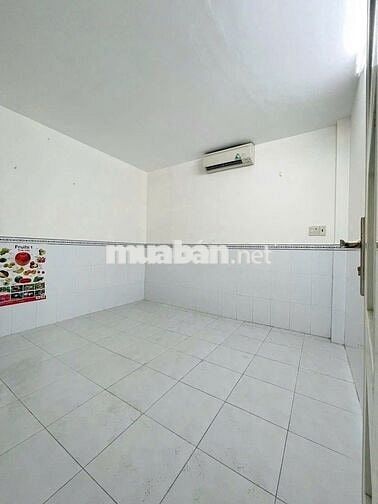 Rất ngộp cần gấp bán căn nhà 1 lầu Bà Điểm 4,Hóc Môn , 670Tr, Sổ Riêng
