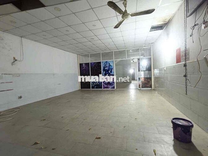 CHO THUÊ NHÀ GẦN ĐẠI HỌC NGÂN HÀNG 1 TRỆT TRỐNG SUỐT 1 LẦU 2PN 2WC