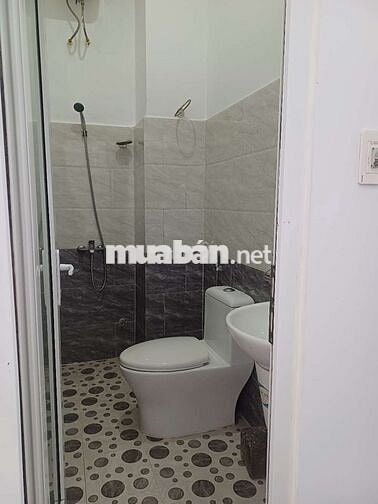 Bán nhà 3 tầng mặt tiền đường 5m5 vũ trọng phụng