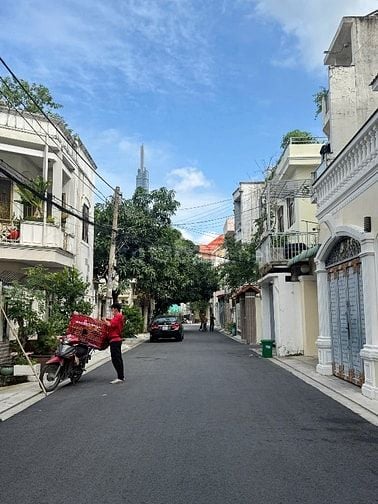 Góc 2 mặt tiền (11*13) : 133,8m2 ngay đường 15 An Khánh Q2, XD 6 tầng