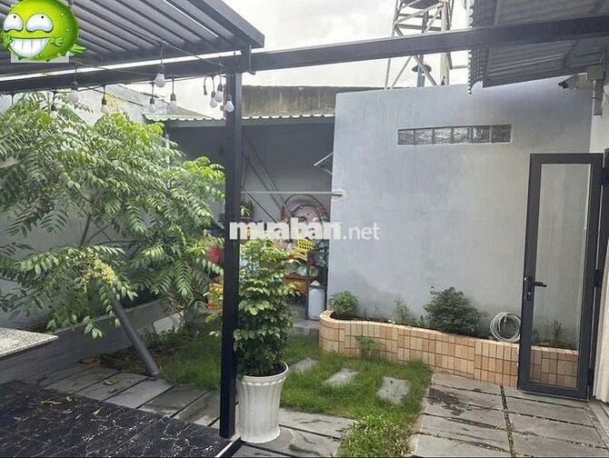 Căn nhà ở  Thị Trấn Hóc Môn một trăm sáu mươi bảy mét vuông1ti050 triệ