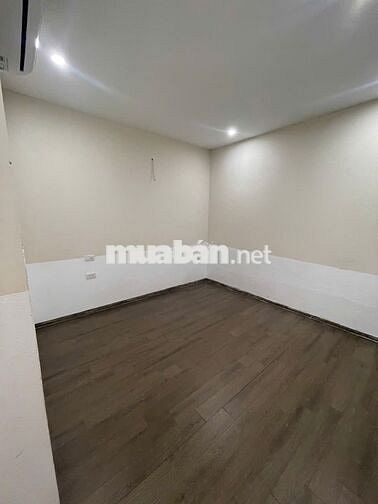 FLC 18 Phạm Hùng cho thuê căn hộ 65m2 2PN 2VS đồ cơ bản chỉ 11tr/th