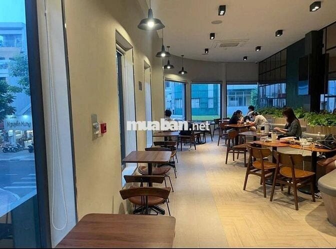 CHO THUÊ GÓC 2MT ĐINH TIÊN HOÀNG