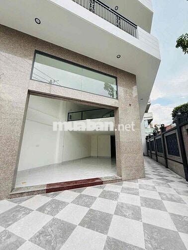 Cho Thuê Nhà Gốc 2 Mat Tiền Bình Phú-Quận 6