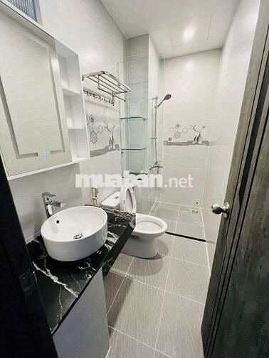 LÊN SÓNG SIÊU PHẨM. 6X23M - 145E Nguyễn Trọng Tuyển - 5 tầng