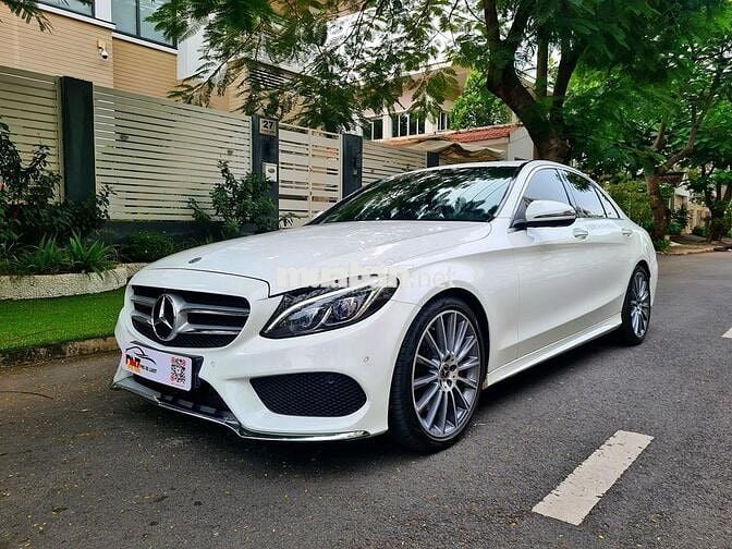 Mercedes C300 AMG 2018, Trắng tinh bao chuẩn