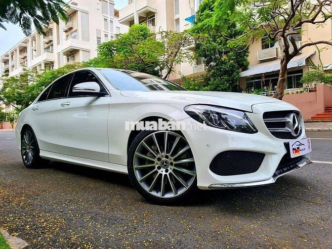 Mercedes C300 AMG 2018, Trắng tinh bao chuẩn