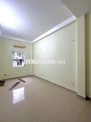 phòng trọ 25m2 ngay ngã tư hàng xanh quận bình thạnh