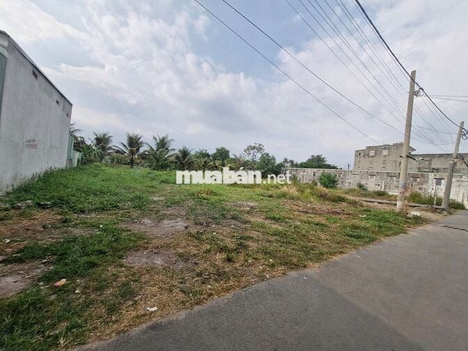 siêu tốt mua là lời,đất hai mặt tiền, dt 18,5mx36m CN 650m2.giá 22 tỷ