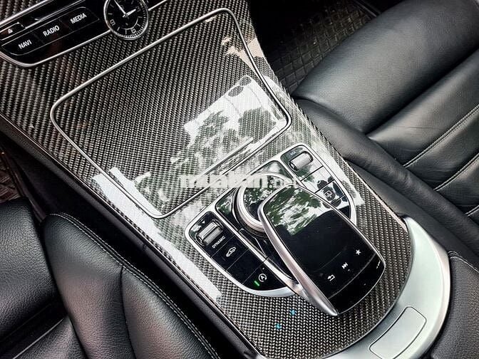 Mercedes C300 AMG 2018, Trắng tinh bao chuẩn