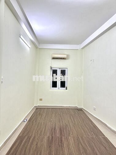 phòng trọ 25m2 ngay ngã tư hàng xanh quận bình thạnh