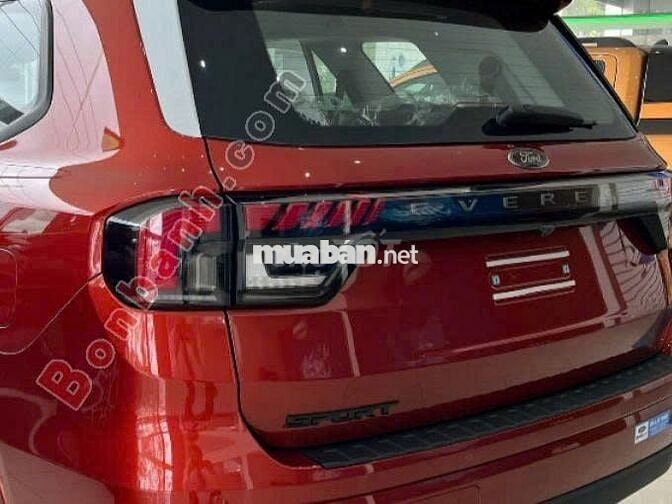 Ford Everest Sport Thế hệ mới -màu đỏ cực đẹp