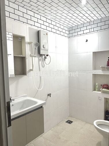phòng trọ 25m2 ngay ngã tư hàng xanh quận bình thạnh