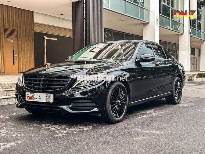 Mercedes C250 Exclusive cũ 2017 - BLACK EDITION