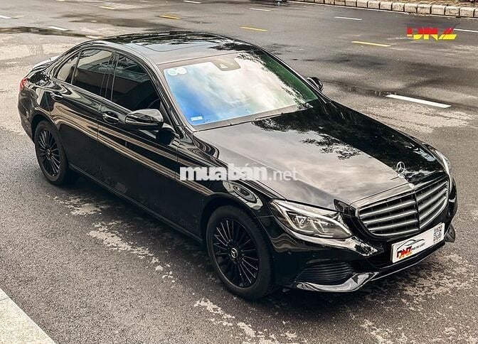 Mercedes C250 Exclusive cũ 2017 - BLACK EDITION