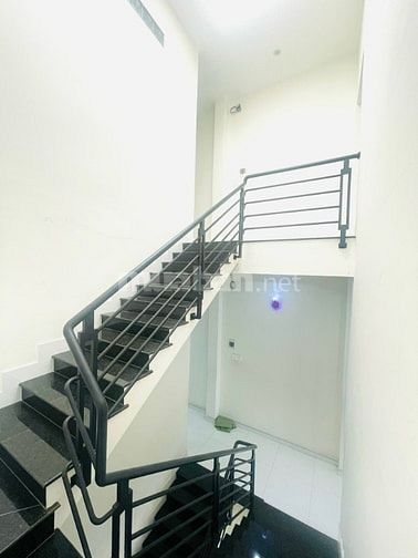 Bán nhà lầu kiên cố mặt tiền nguyễn công bình. Tp Mỹ tho.