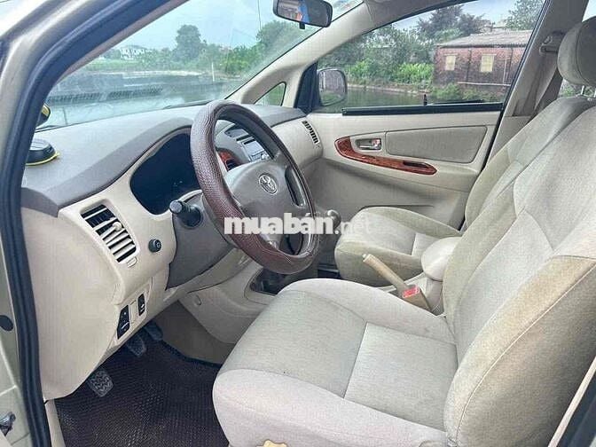 Toyota Innova 2007 G