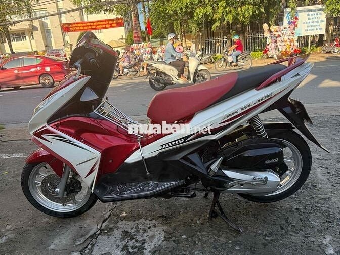Honda Air Blade bs 83  - có bán trả góp