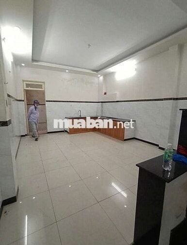 Cho thuê nguyên căn 4,5 x20. 2 Tấm giá 13 Triệu gần bệnh viện Quốc Ánh
