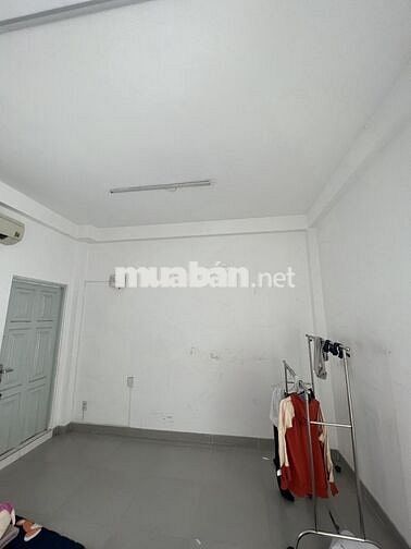 Nhà Quận 6 Rộng Yên Tĩnh Không Chung Chủ