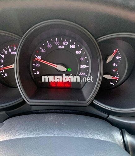 Kia Rio 2014 1.4 AT Hatchback - 135000 km