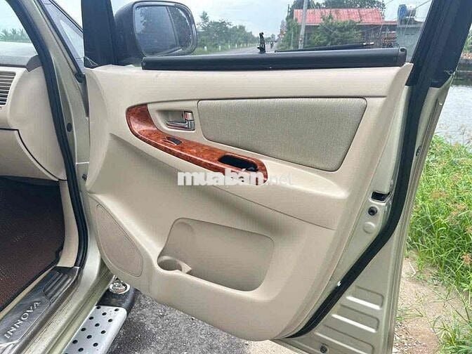 Toyota Innova 2007 G