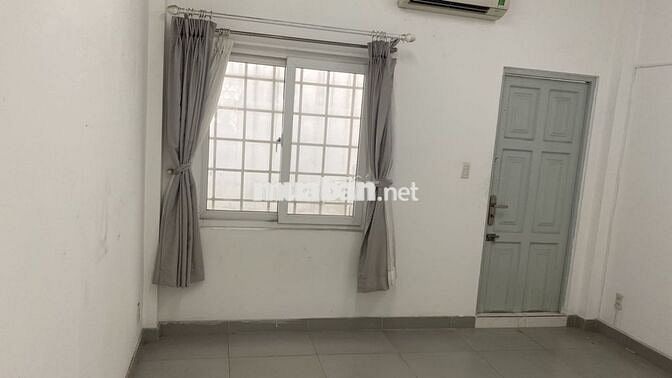 Nhà Quận 6 Rộng Yên Tĩnh Không Chung Chủ
