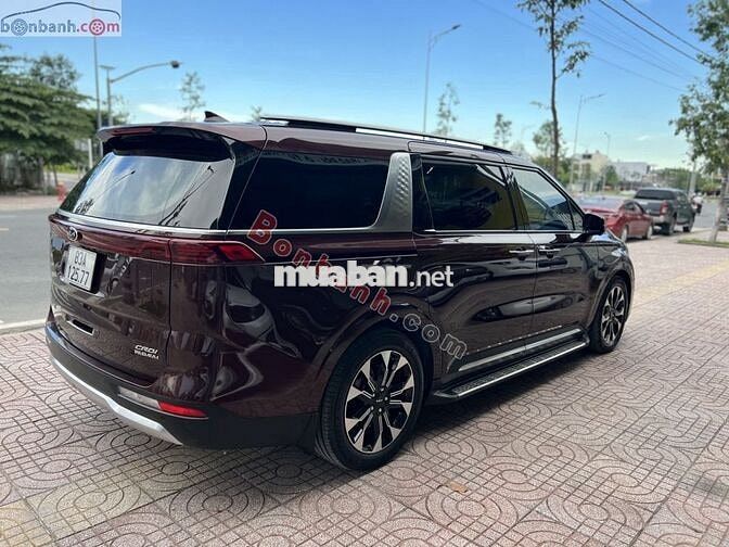 Xe Kia Carnival Premium 2.2D 2021 - Xe Zin