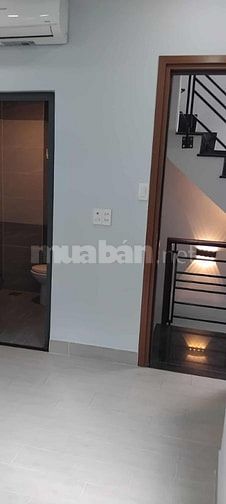 Bán nhà giá hạt rẻ 5x4m 3 tầng đúc mới Điện Biên Phủ Q10 chỉ 4,1 tỷ.