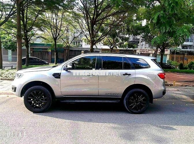Everest Titanium Sport 2.0L AT siêu phẩm sx 2021