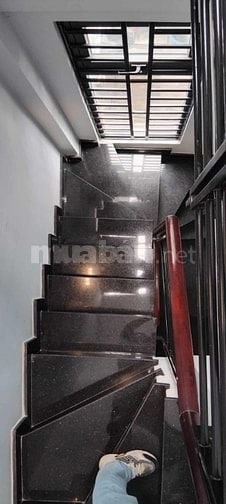 Bán nhà giá hạt rẻ 5x4m 3 tầng đúc mới Điện Biên Phủ Q10 chỉ 4,1 tỷ.