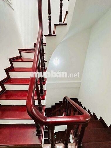 Bán nhà Cầu Giấy, ô tô đỗ cửa, ngõ thông, gần phố