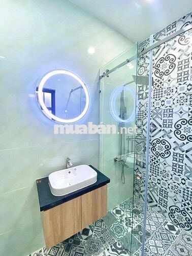 Căn Hộ Cao Cấp - Máy Giặt Riêng - Ngay Công Viên Làng Hoa