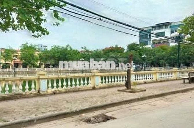 BÁN ĐẤT LÔ GÓC-HAI MẶT NGÕ-CẠNH SIÊU THỊ-GẦN KCN BTL-ĐƯỜNG 5 KÉO DÀI