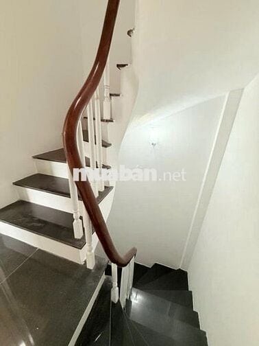 Hot! Bán Nhà Minh Khai, Lô góc, hai thoáng, nhà đẹp ở ngay