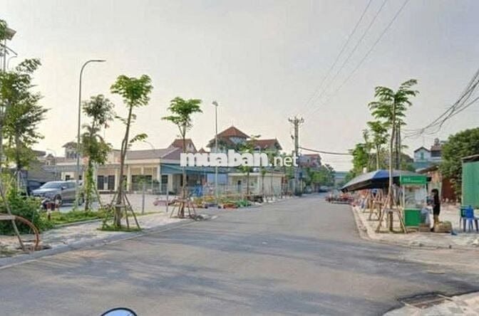 BÁN ĐẤT LÔ GÓC-HAI MẶT NGÕ-CẠNH SIÊU THỊ-GẦN KCN BTL-ĐƯỜNG 5 KÉO DÀI
