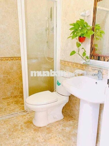 🎓 STUDIO  – Lựa Chọn Hoàn Hảo Cho Tân Sinh Viên HUFLIT